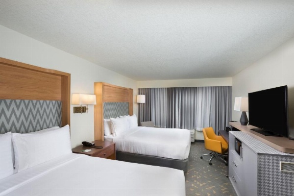 Holiday Inn Asheville East-Blue Ridge Pkwy by IHG image 25
